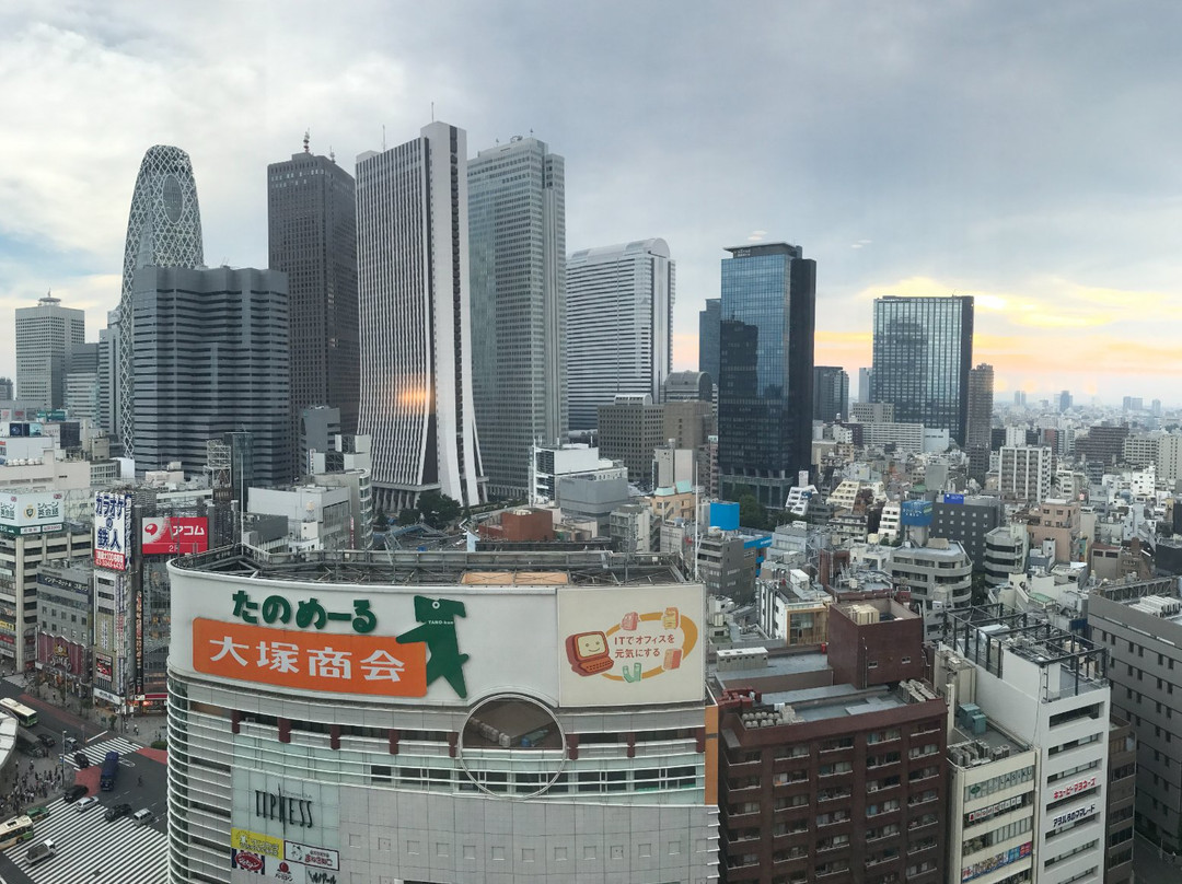 新宿王子大饭店主图