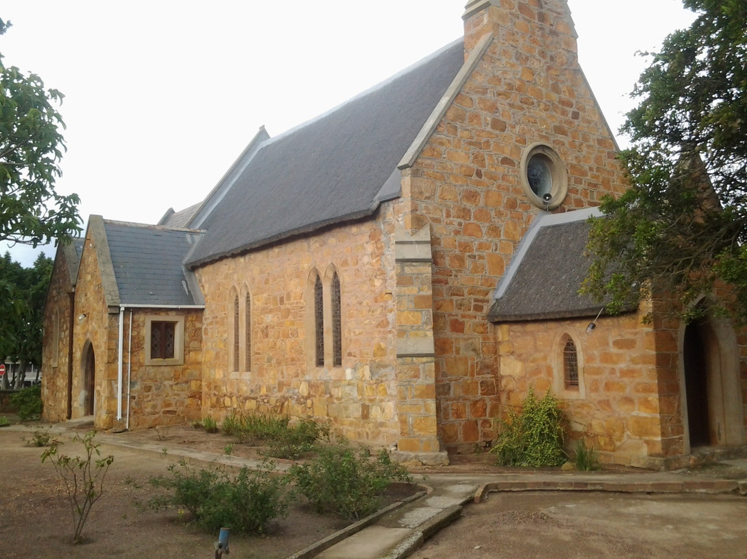 Holy Trinity Church-卡里登必去景点