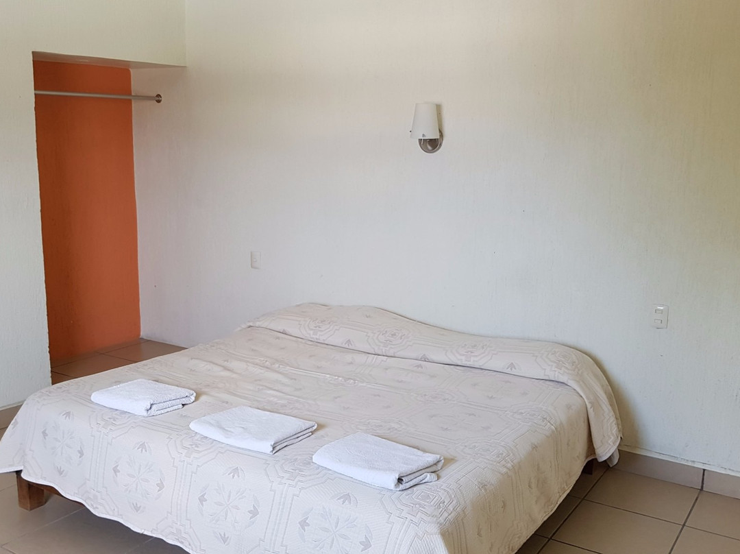 Hotel Plaza Tenam主图