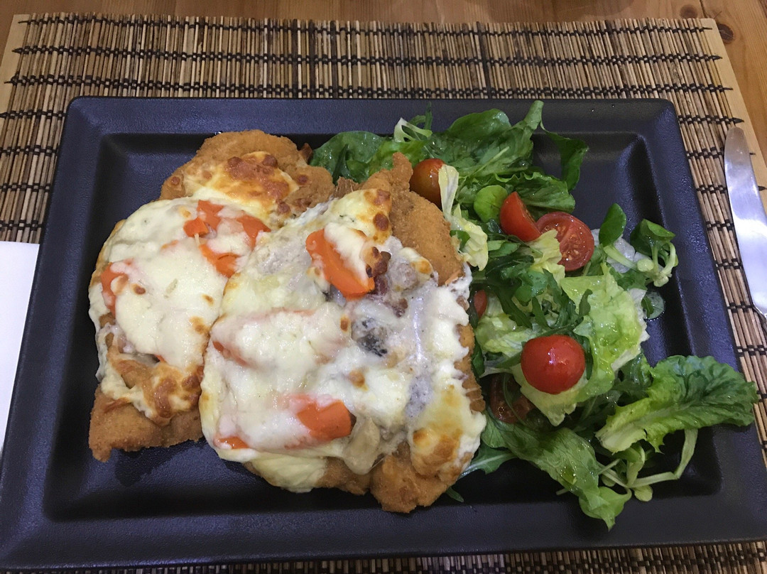 Halasztelek餐馆和美食-Ohegy Etterem Pizzeria