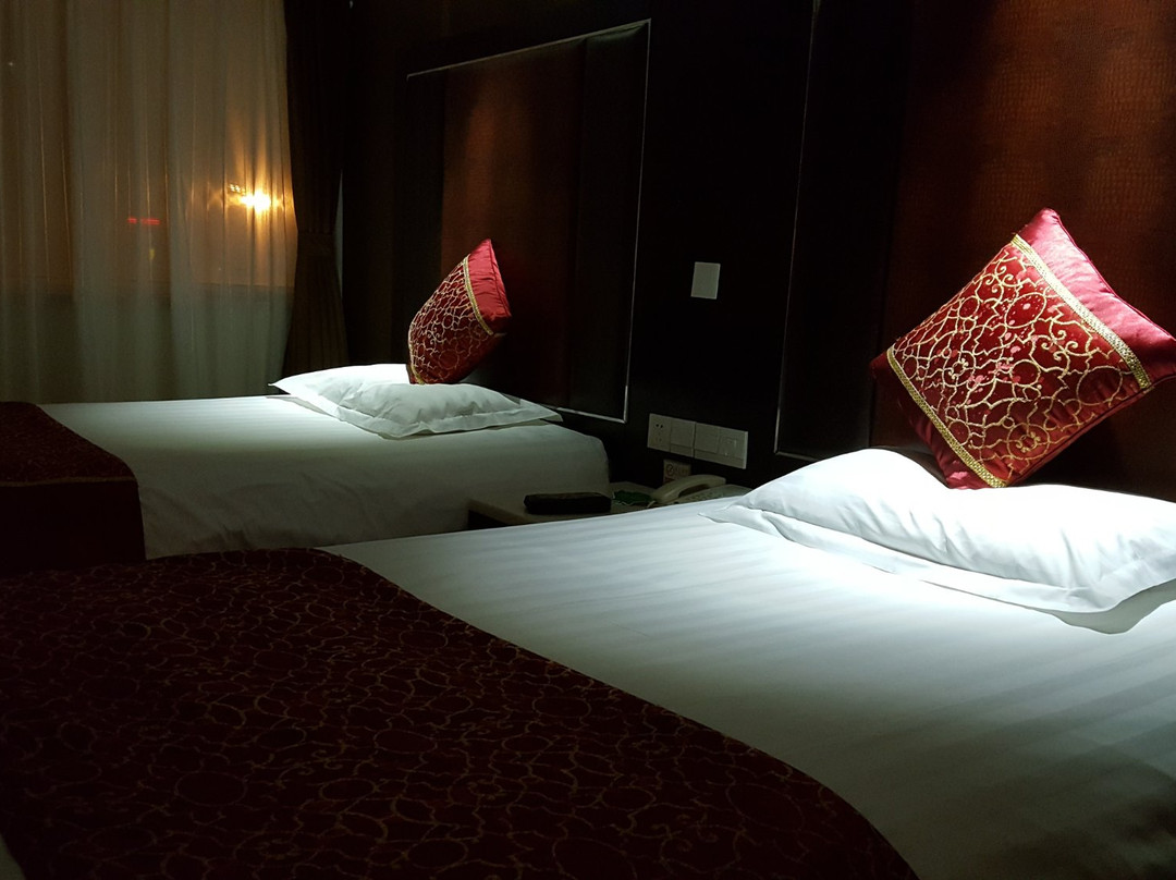 金泰绿洲大酒店主图