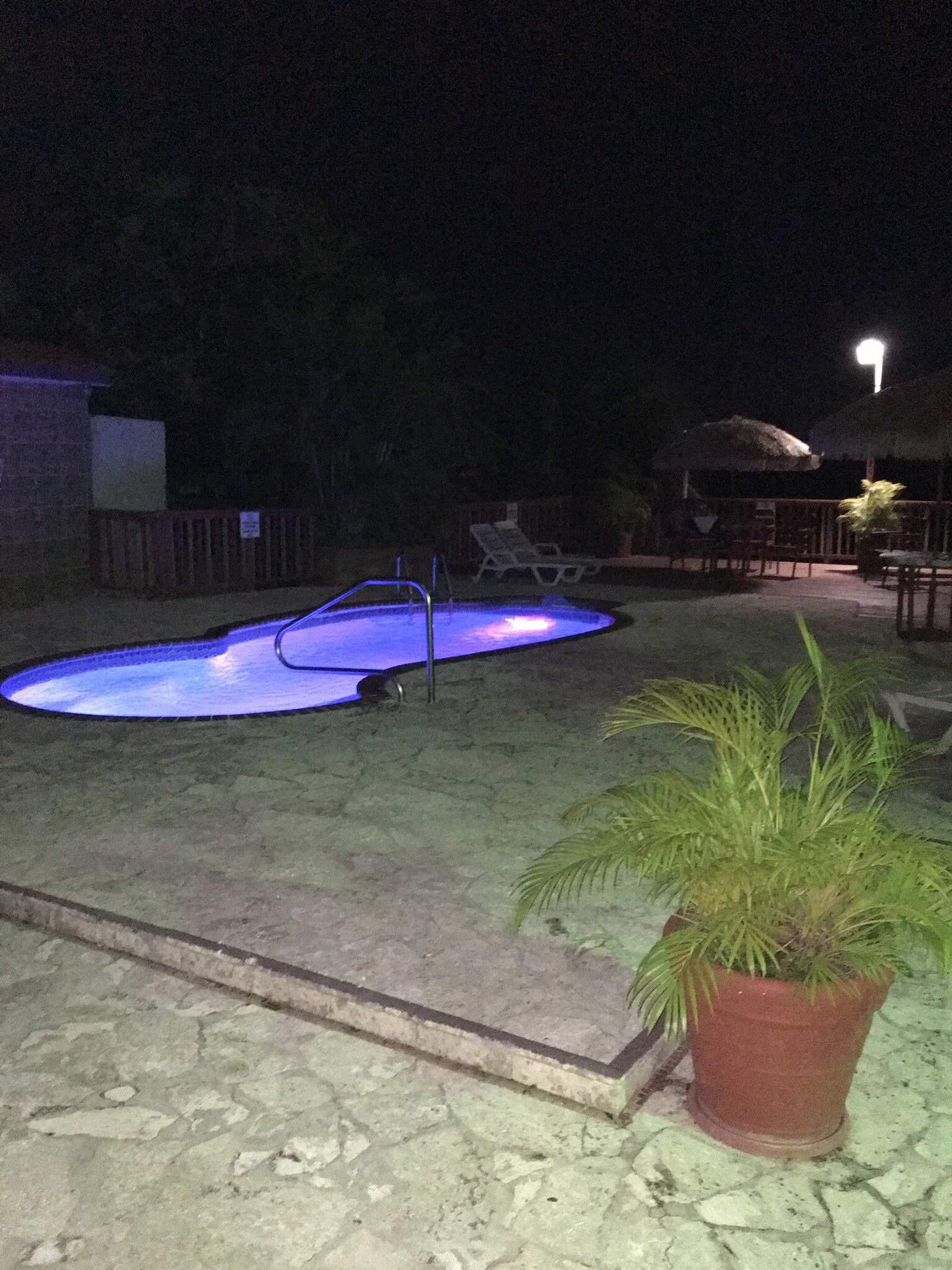 413 Apartments-官方