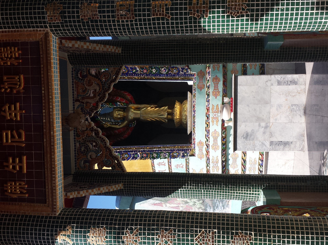 Wat Sunthorn Pradit景点图片