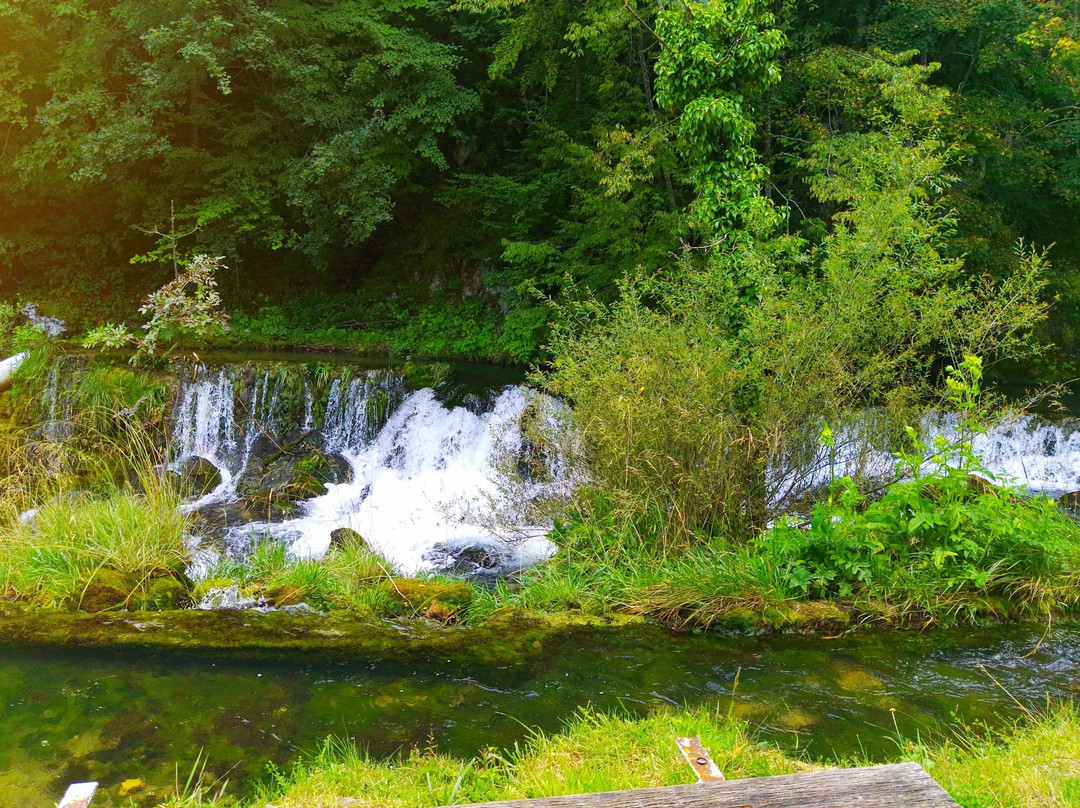 Krupa Water Falls景点图片