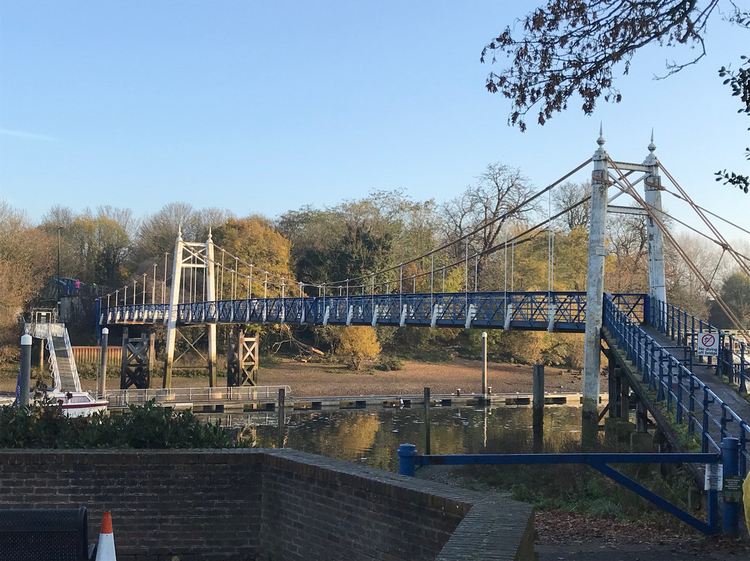 Teddington Lock Footbridge景点图片