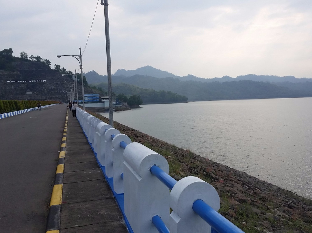 Wonorejo Dam景点图片