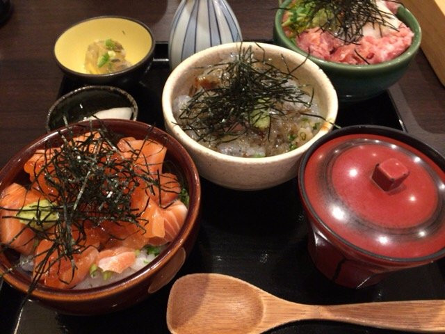 魚々菜彩　とよ吉