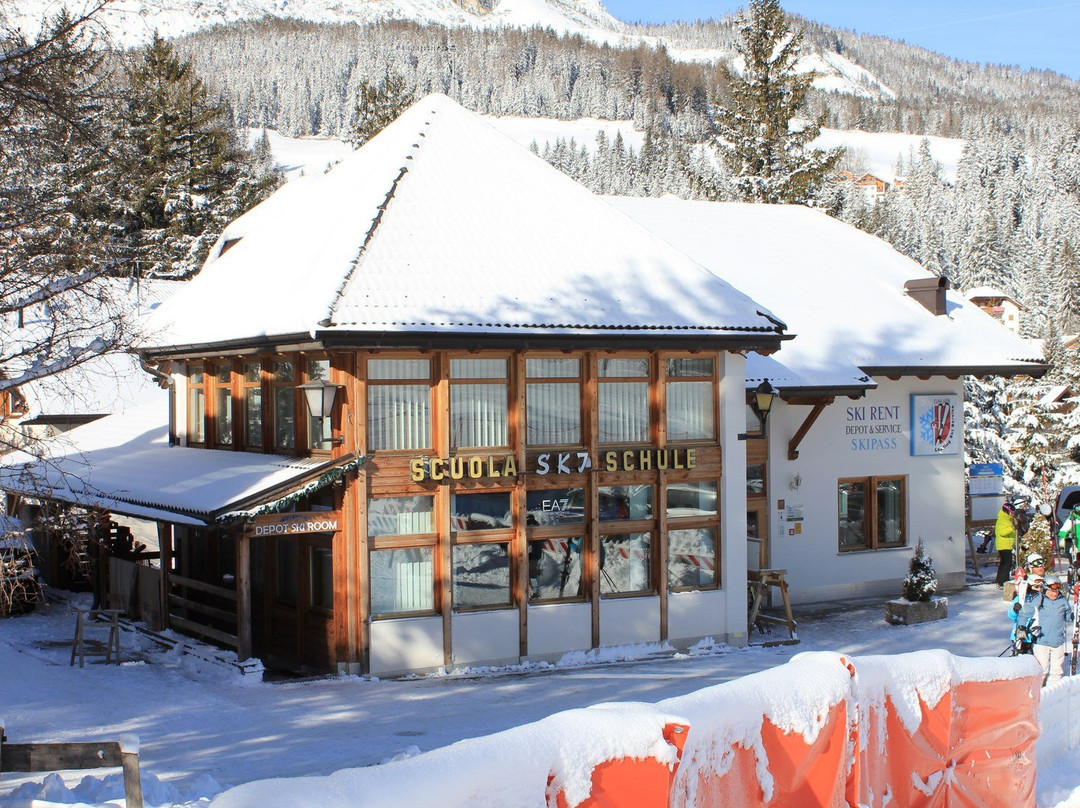 Skiland - Leading Ski Service景点图片
