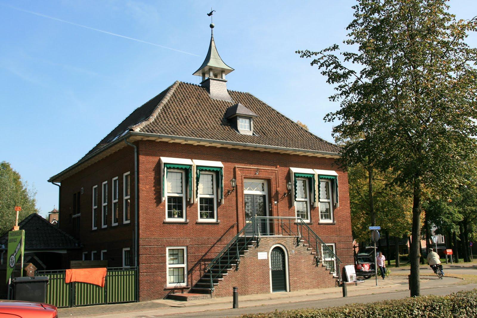 Raadhuis Dinther Suites-官方