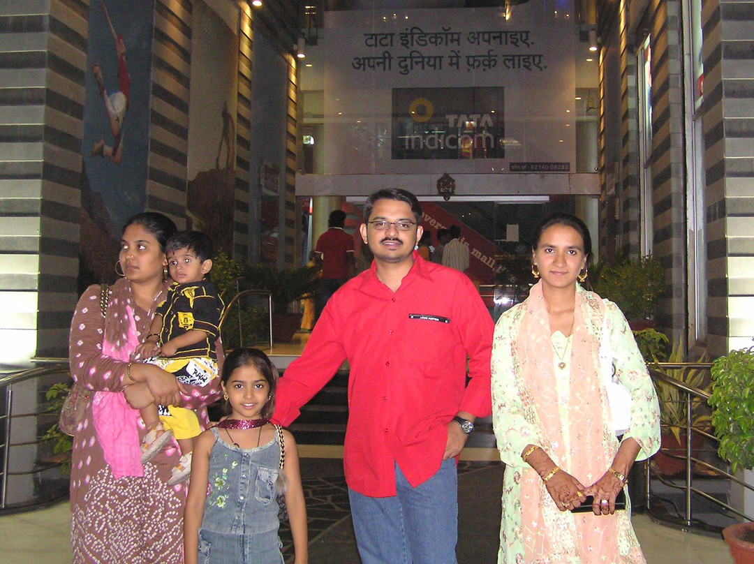 Mgf Metropolitan Mall-斋蒲尔必去景点