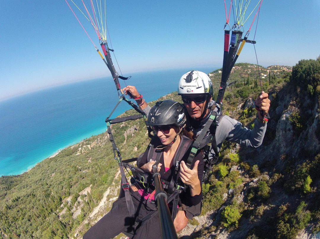 Lefkada Paragliding with Janni at The Big Blue-莱夫卡扎必去景点