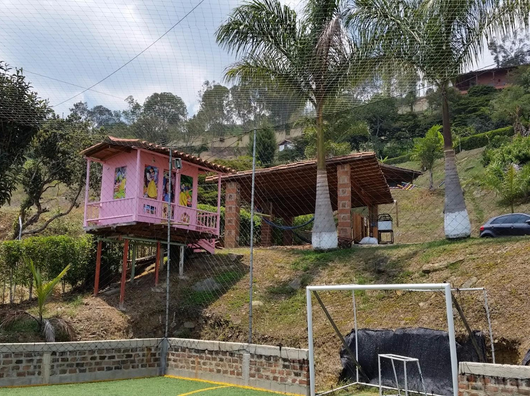 Corporación Renson Paintball景点图片
