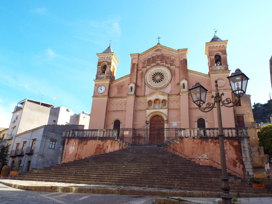 Basilica San Pietro景点图片