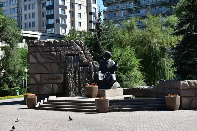 Monument to Zhambyl Zhabayev-阿拉木图必去景点