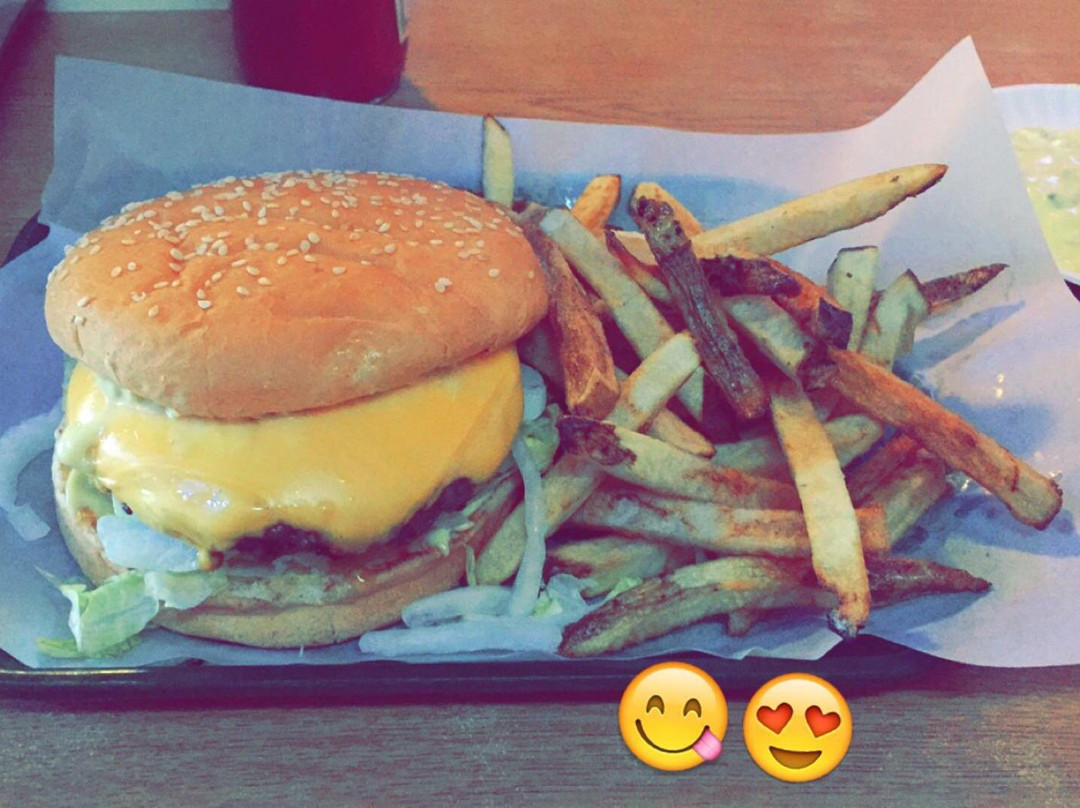 希尔斯伯勒餐馆和美食-Helvetia Tavern