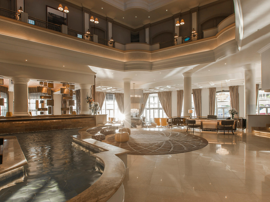 拉布尔多内海滨酒店