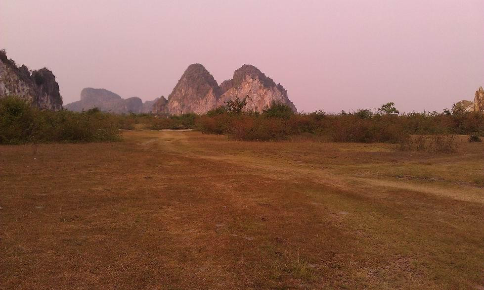 Phnom Kampong Trach Cave景点图片