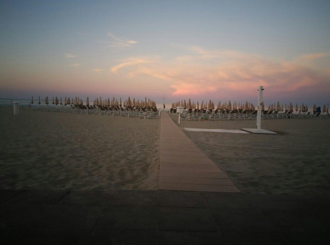Mamaia Beach景点图片
