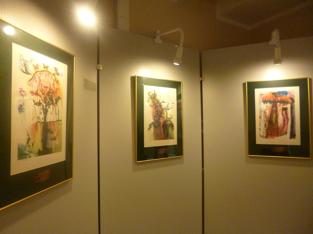 Art Centre in Perinnye Ryady-圣彼得堡必去景点