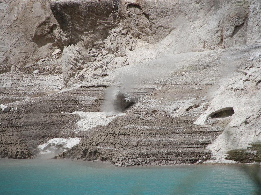 Waimangu Volcanic Valley景点图片