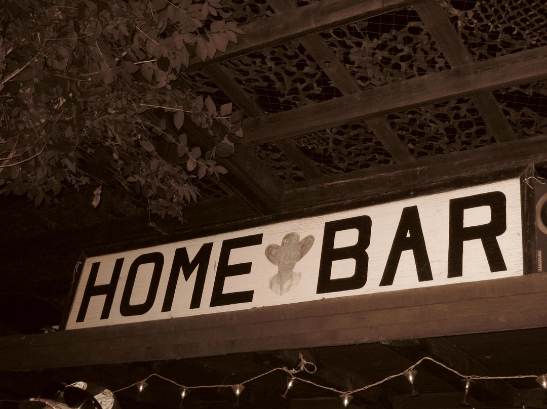 The Home Bar景点图片