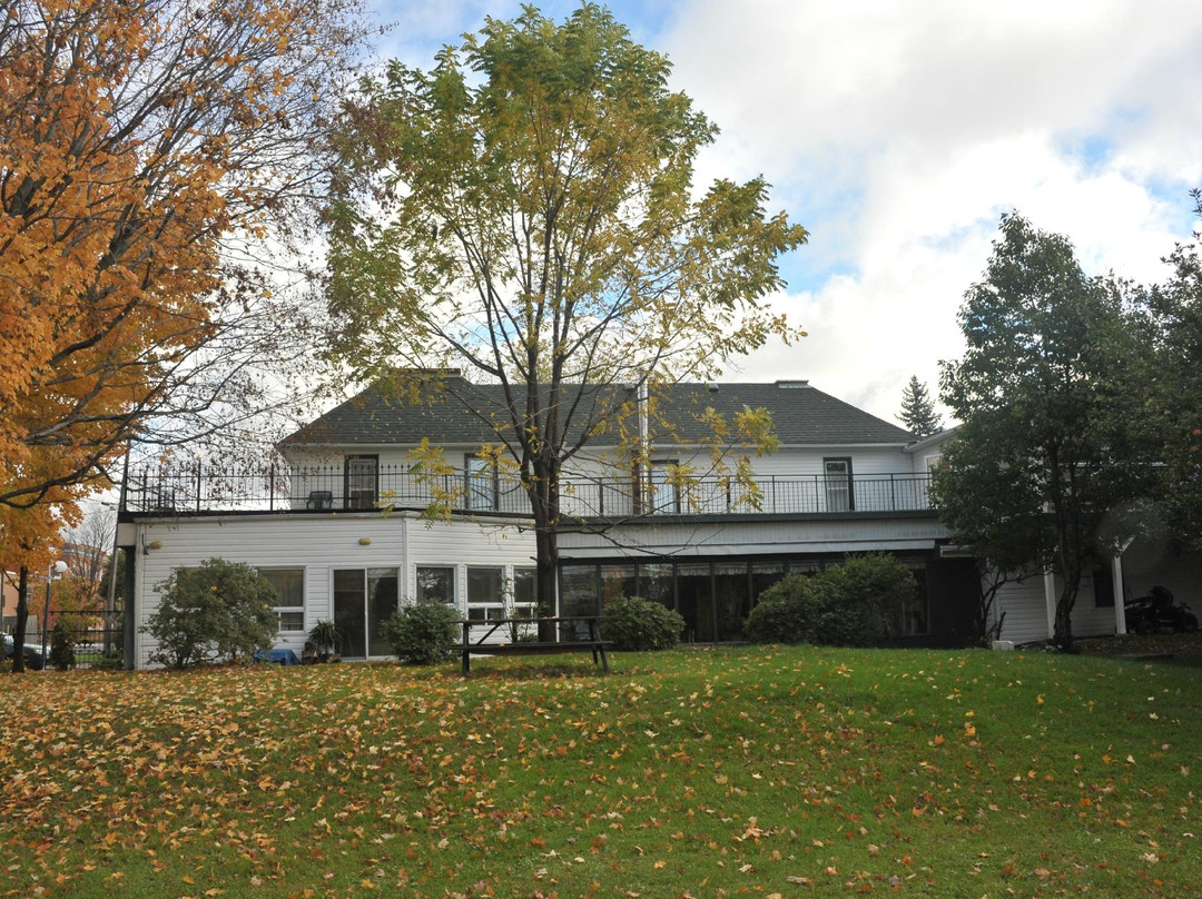 River Breeze Inn主图