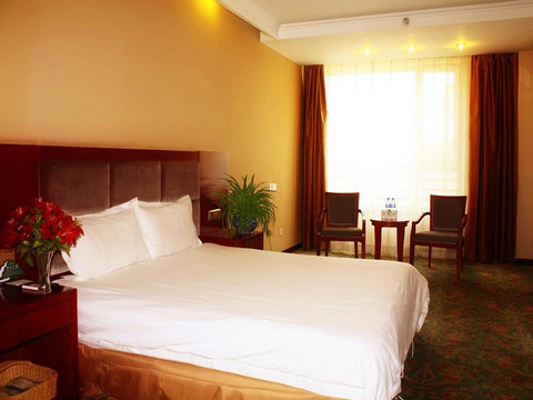 金马华庭酒店主图