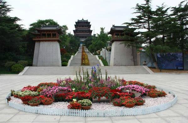 威海环翠楼公园-威海市必去景点