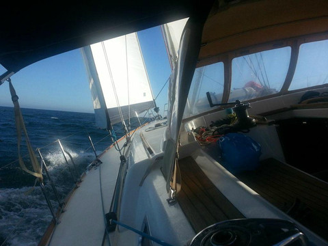 Aurum Yacht-卡斯特尔德费尔斯必去景点