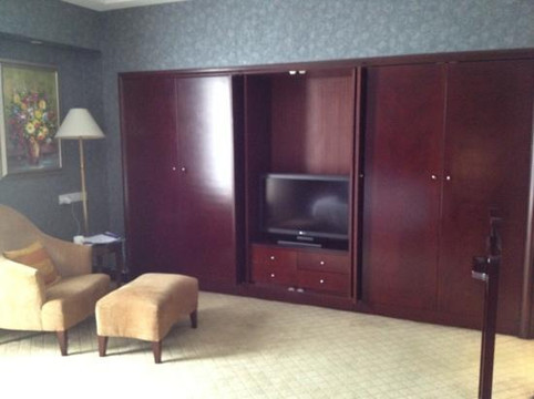 嘉逸皇冠酒店主图