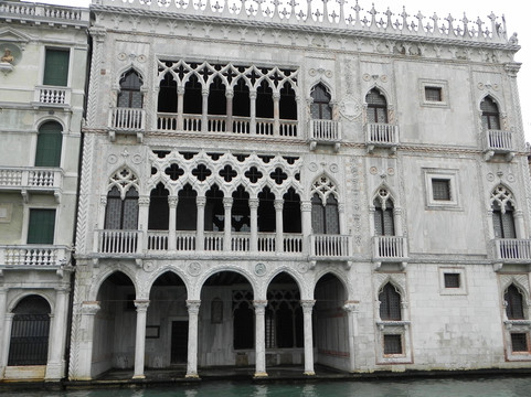 黄金宫-威尼斯必去景点