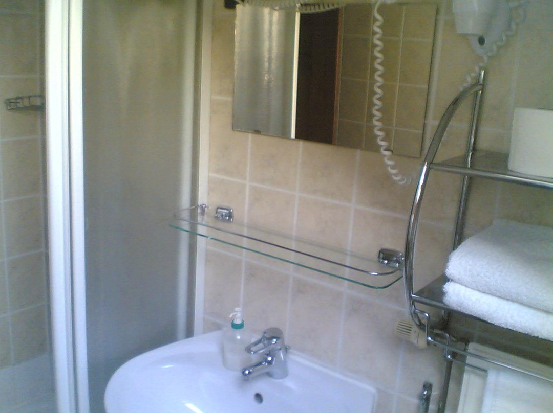 瑞亚佩泽欧酒店主图