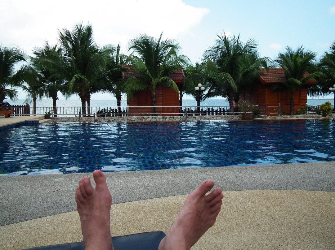 瑟琳尼莎酒店主图