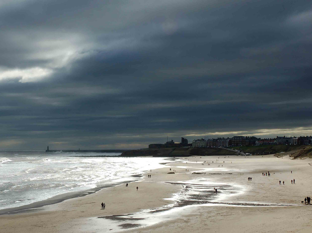 Long Sands Beach景点图片