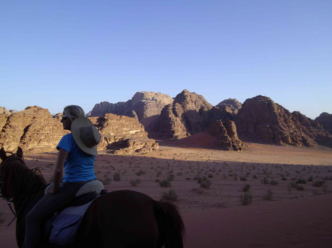 Jordan Tracks-Wadi Rum Village必去景点