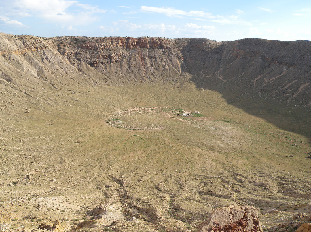 巴林杰陨石坑-温斯洛必去景点