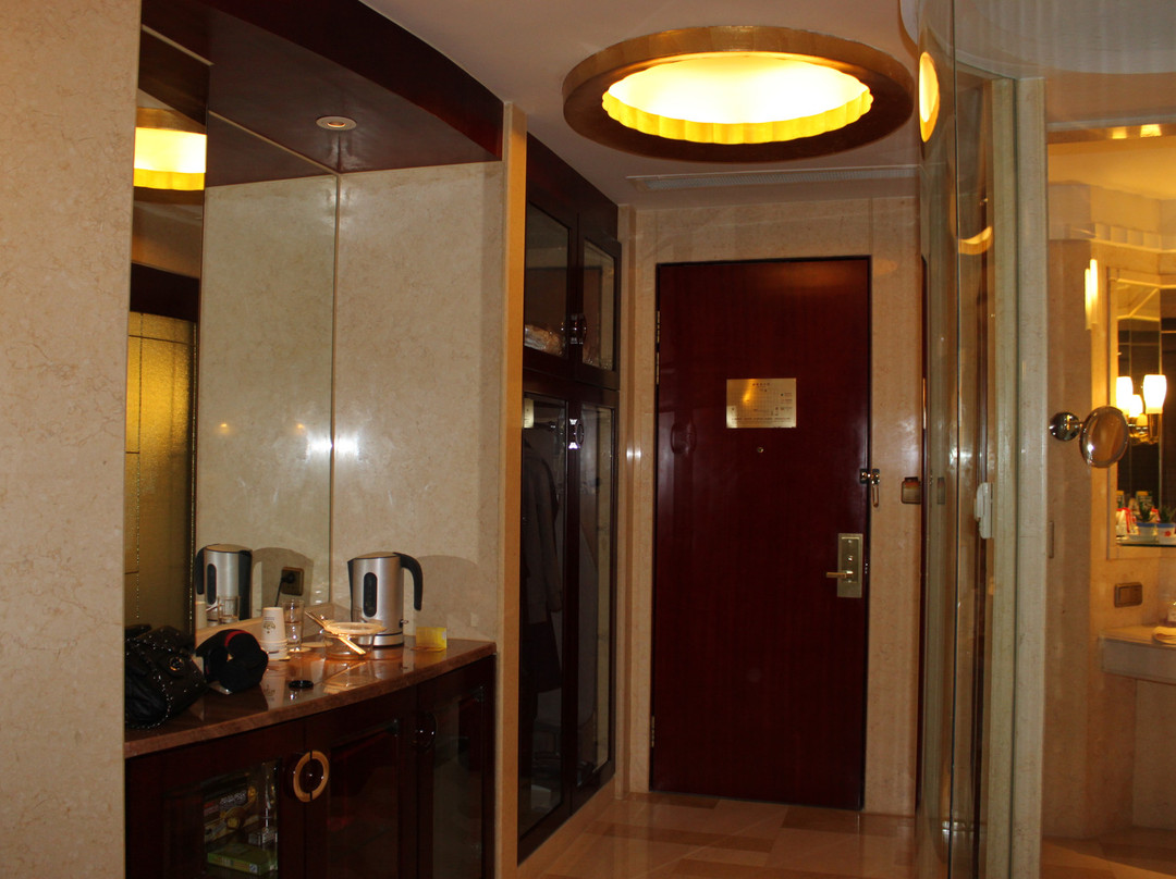 无锡白金汉爵大酒店主图