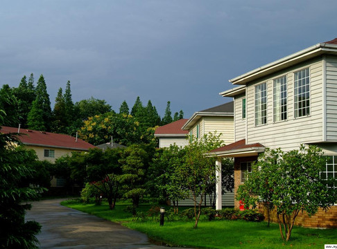 园林格兰云天大酒店主图