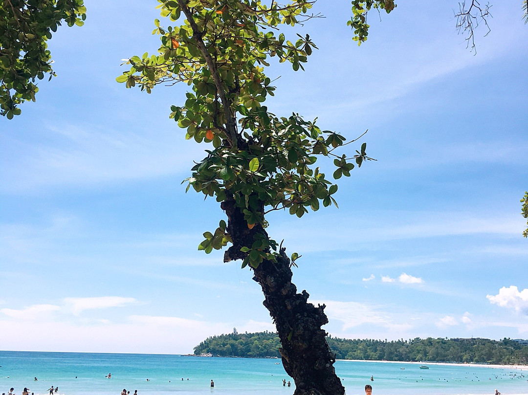 普吉岛船屋酒店主图