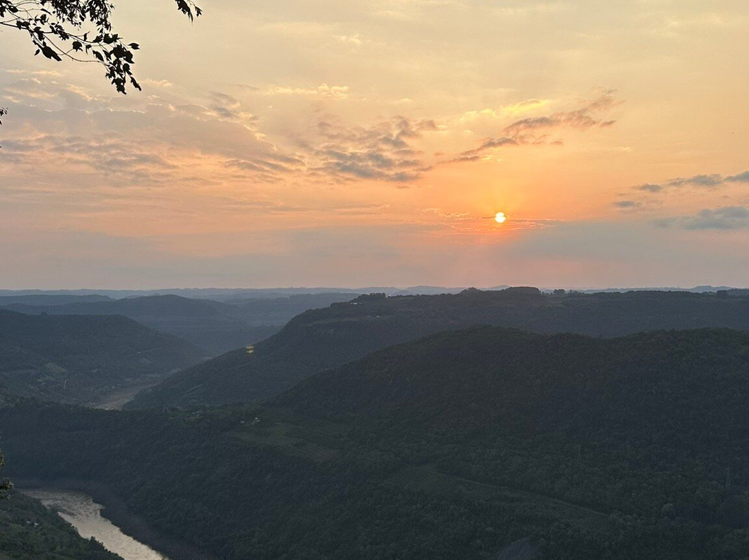 Pico do Monte Claro景点图片