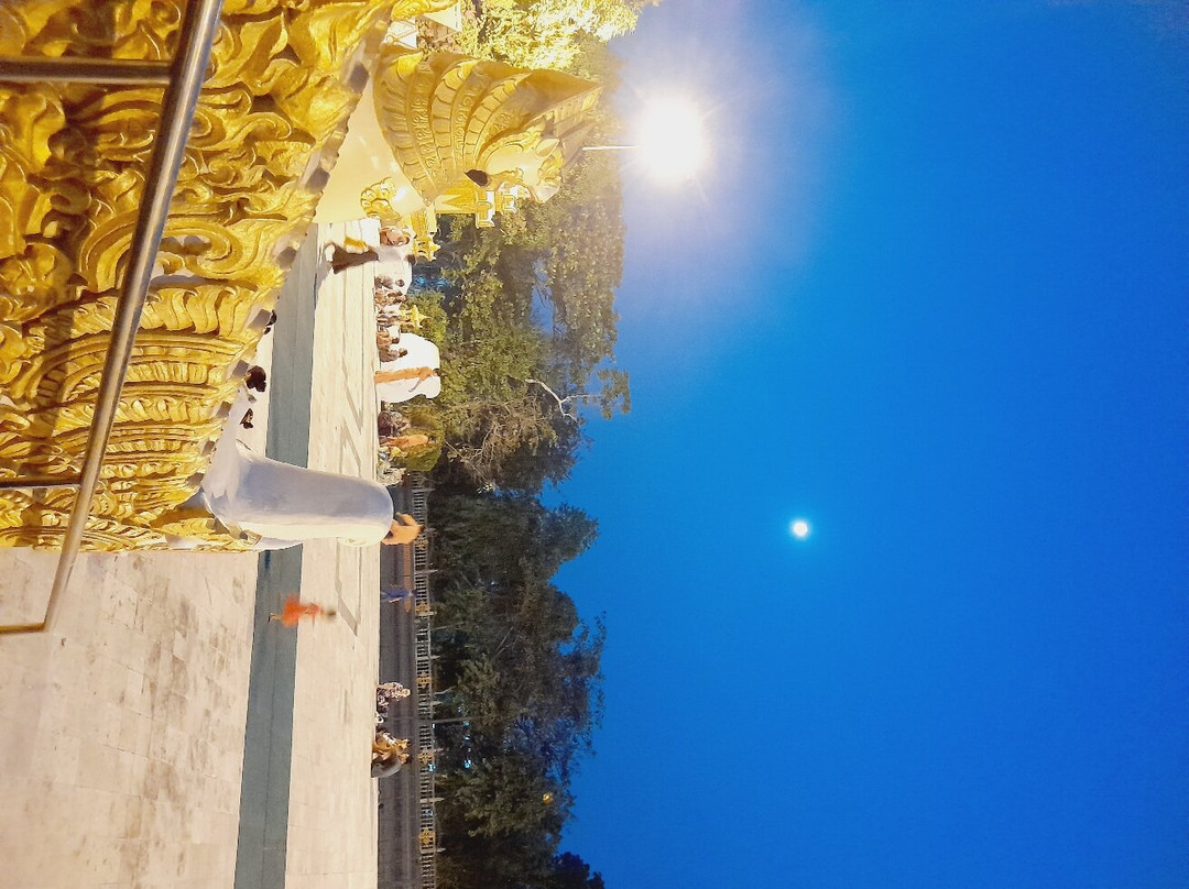 Swe Taw Myat Pagoda-仰光必去景点
