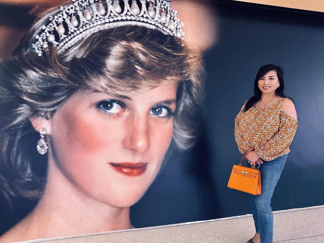 Princess Diana & The Royals: The Exhibition景点图片