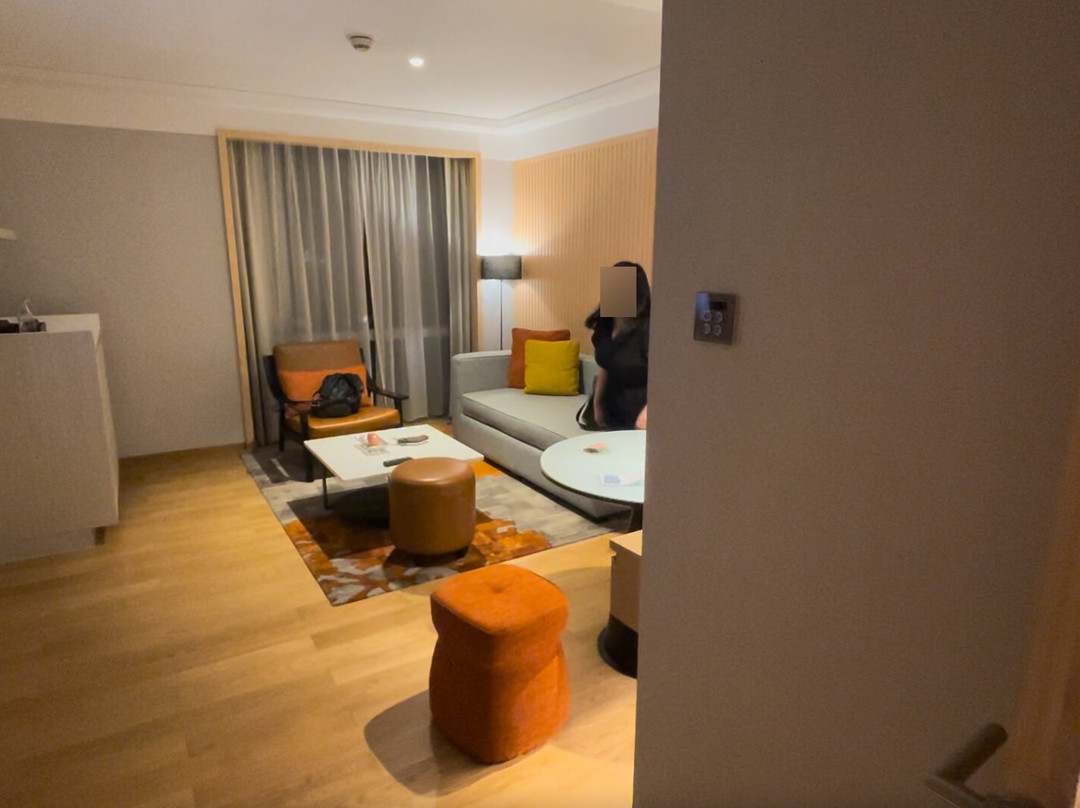 曼谷素坤逸路假日酒店主图