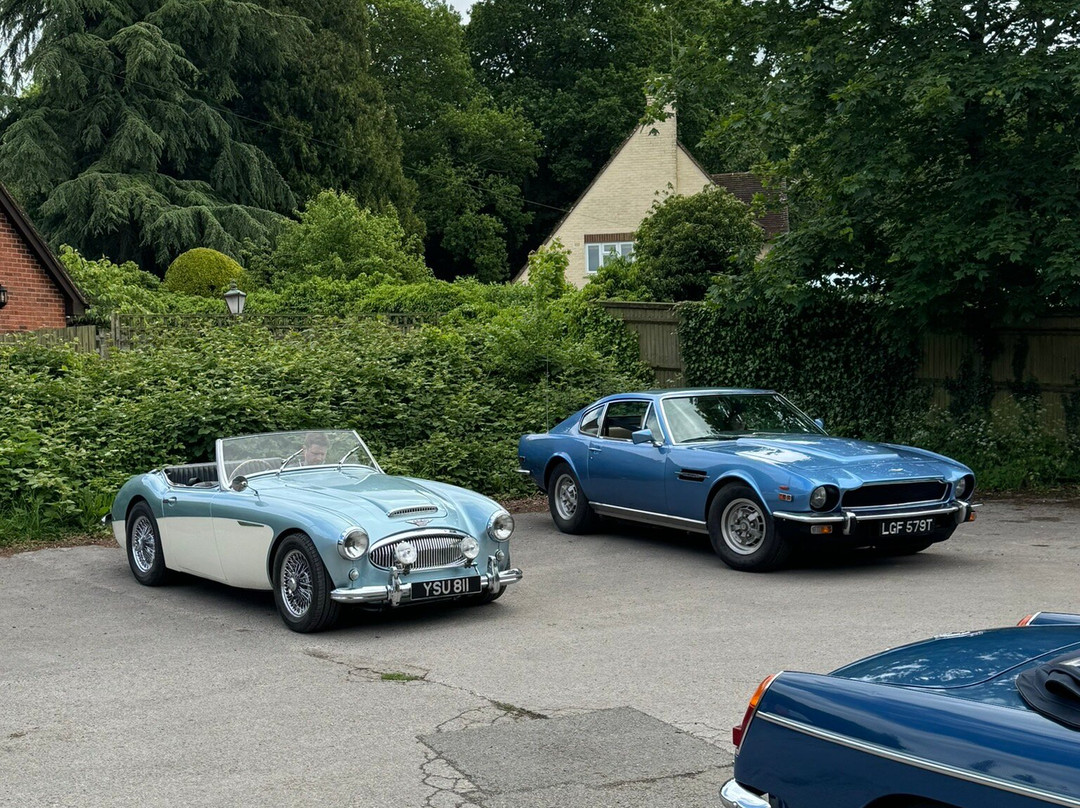 Webb's of Weybridge Classic Car Hire景点图片