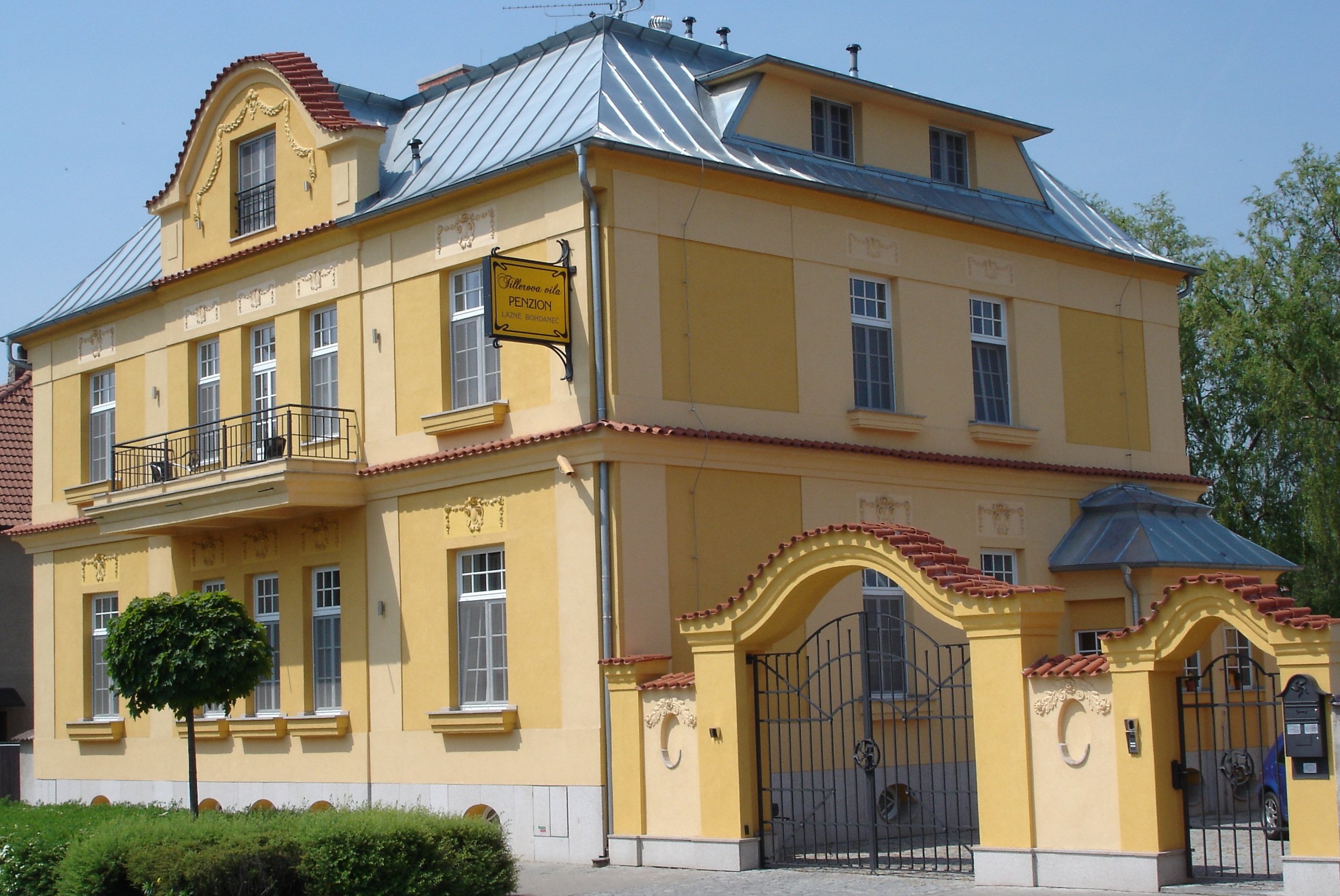 Penzion Tillerova vila-官方