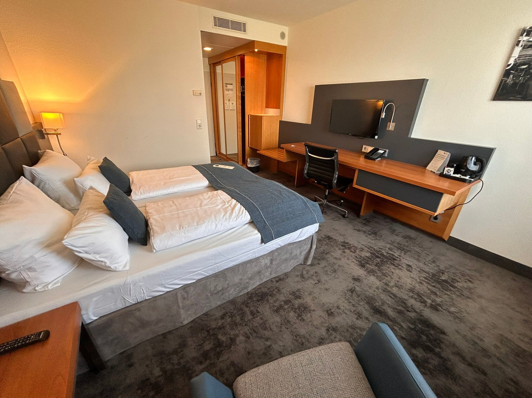 Select Hotel Ruesselsheim主图