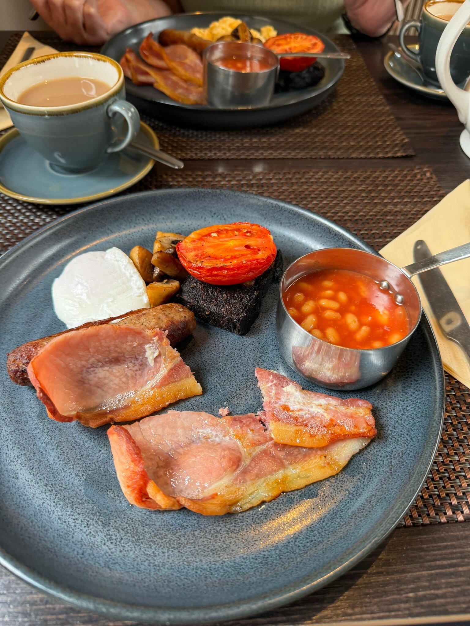 The Three Horseshoes Hotel-官方