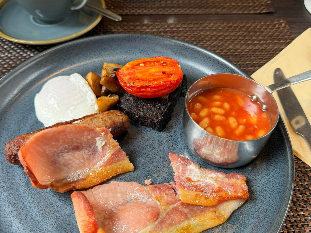 The Three Horseshoes Hotel主图