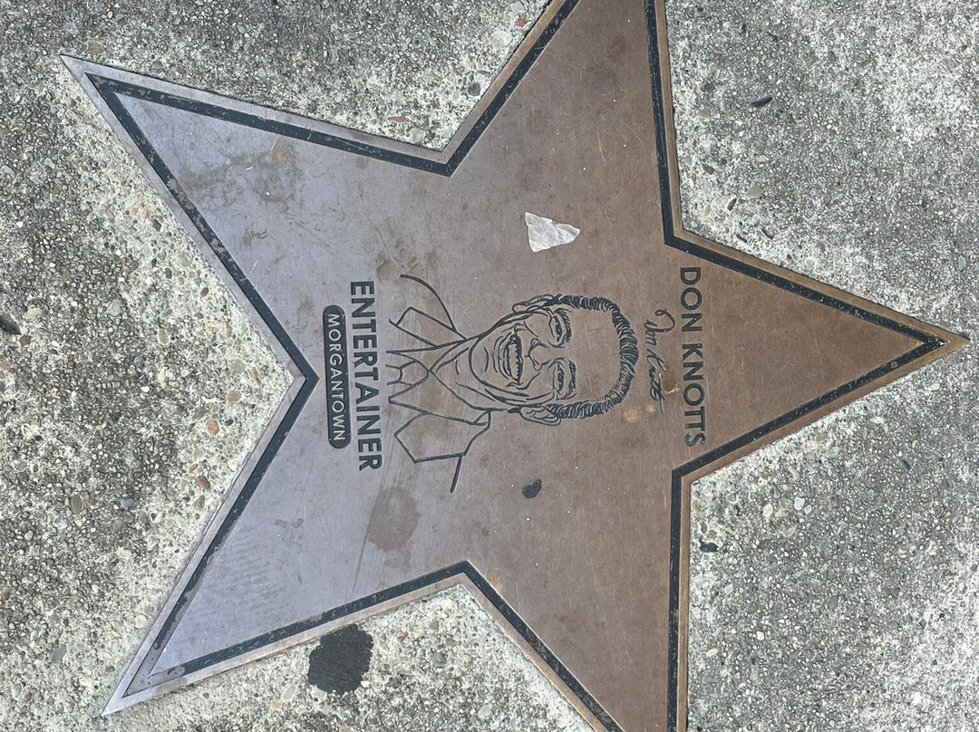 Don Knotts Statue景点图片