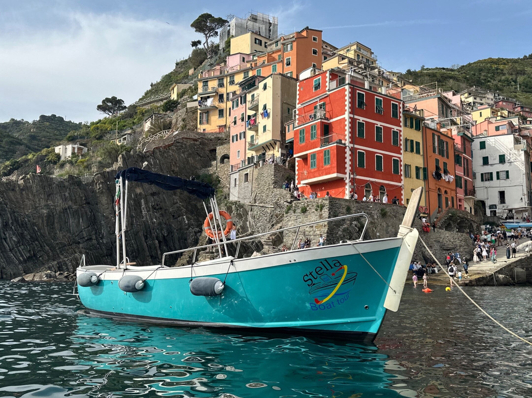 Stella boat tour景点图片